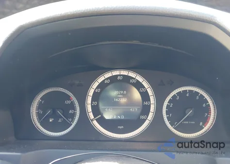 2009 Mercedes-Benz C 300 Luxury/Sport from USA, damaged, VIN WDDGF54X59F225175